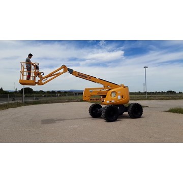 PLATAFORMA DE PLUMA ARTICULADA DIESEL HAULOTTE 16PX - Imagen 1